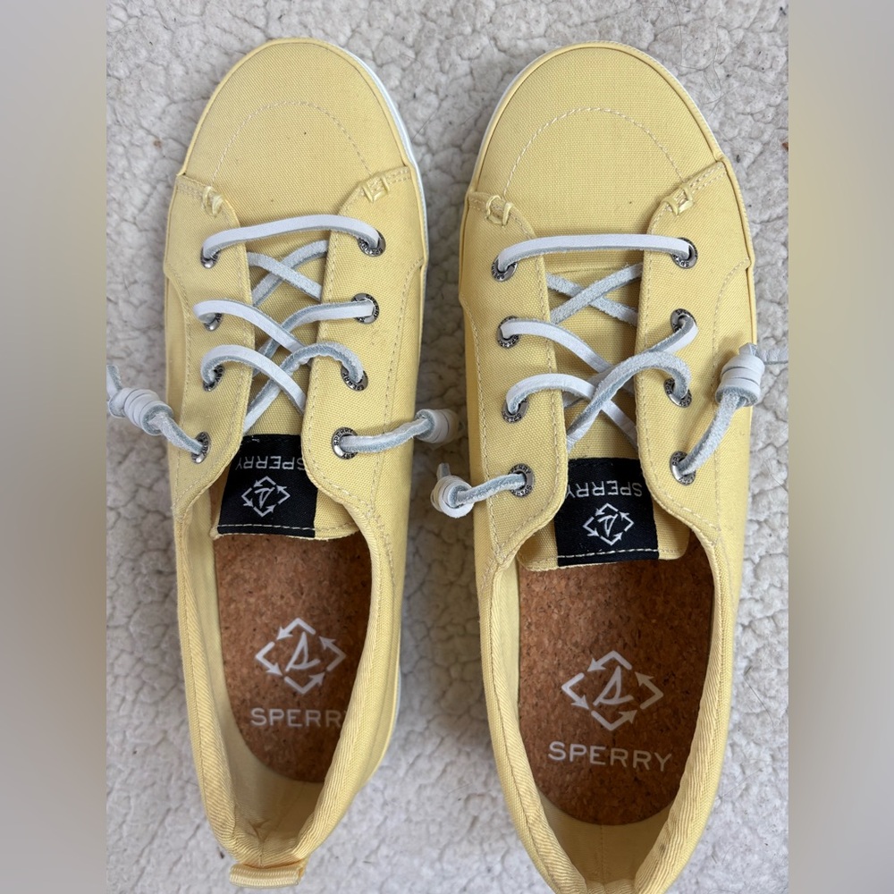 Sperry Women’s Crest Vibe Sneaker